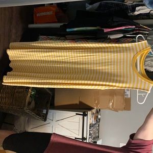 Sleeveless striped dress with POCKETS!!